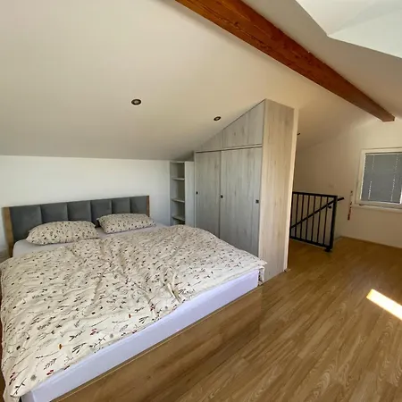 Appartamento Apartmaji Paletino Turjak